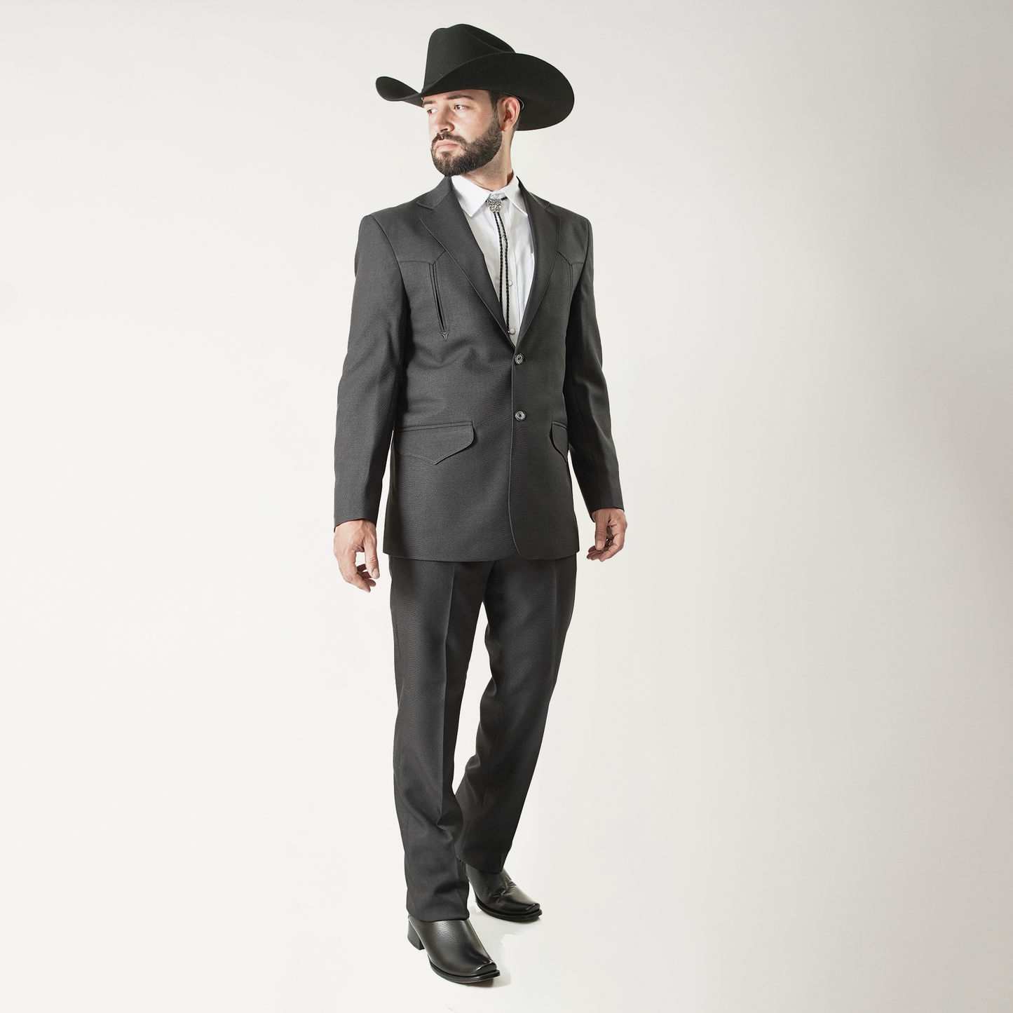 TNG-101 Traje Toledo Negro Liso