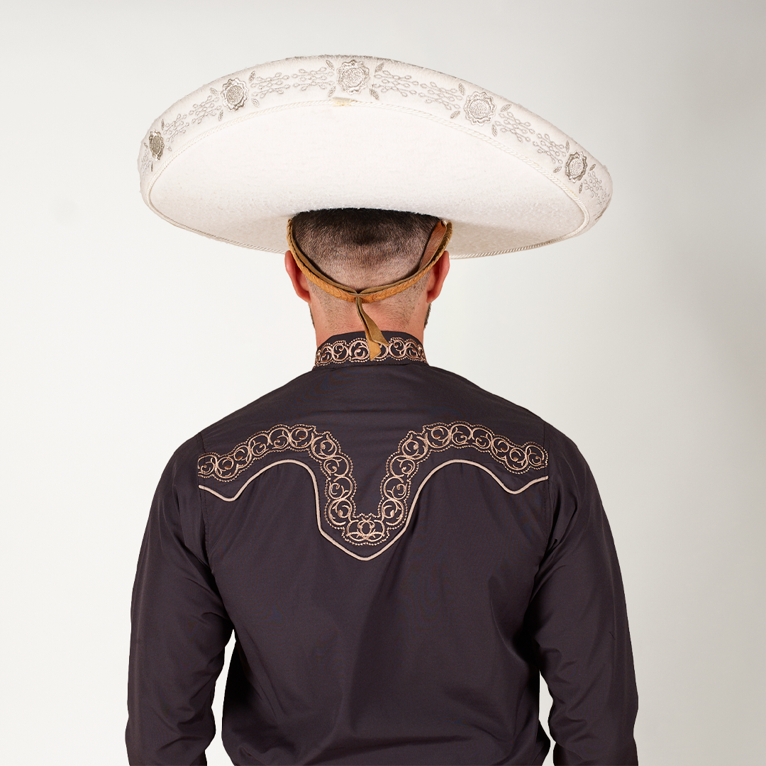 CAMISA CHARRA NEGRA BORDADO CARACOL