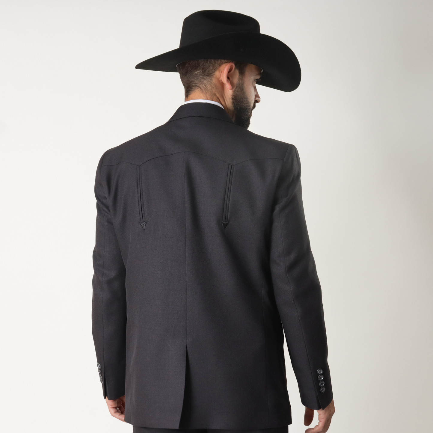 TNG-101 Traje Toledo Negro Liso
