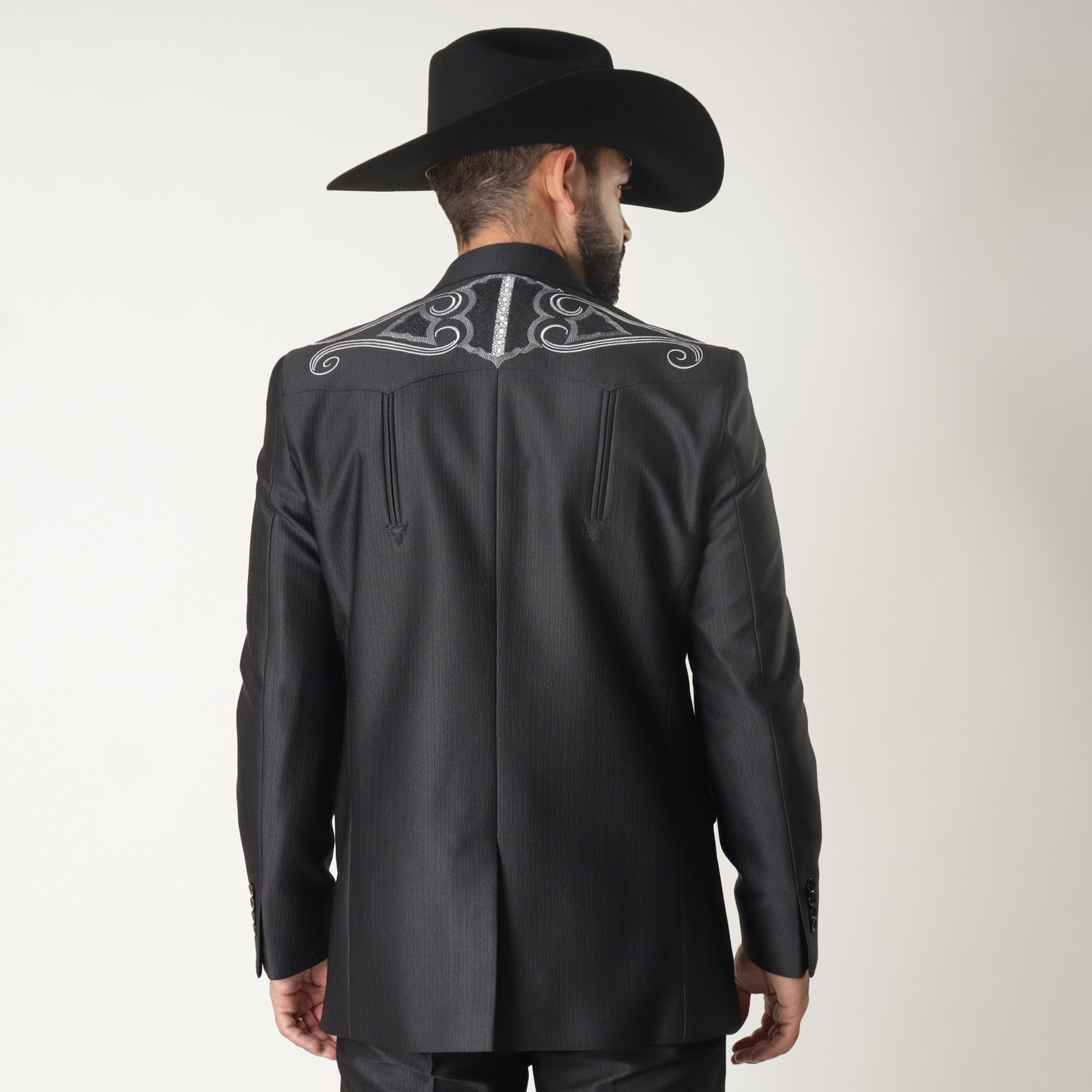 NG-120-5 Traje con Imitación RY Bordado Espigas