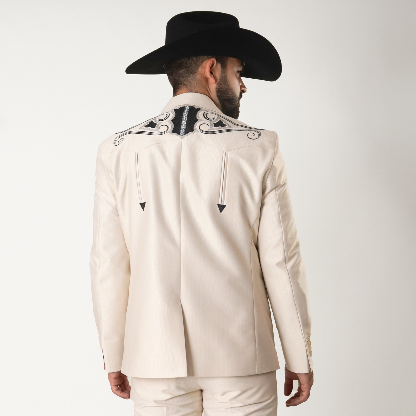 NG-120-5 Traje con Imitación RY Bordado Espigas