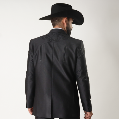 NG-102-5 Traje Negro Bordado Craquer c/Piedra