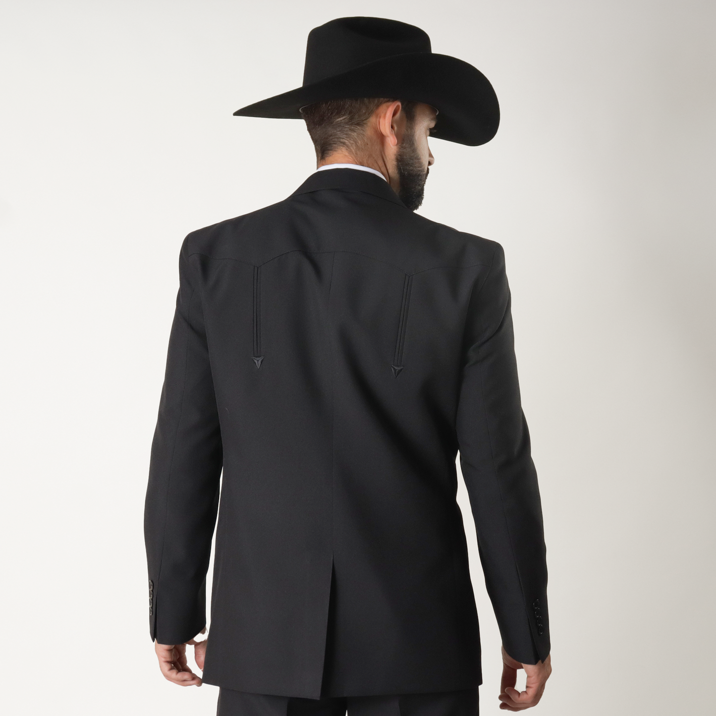 NGP-101 Traje Negro Liso Poliéster