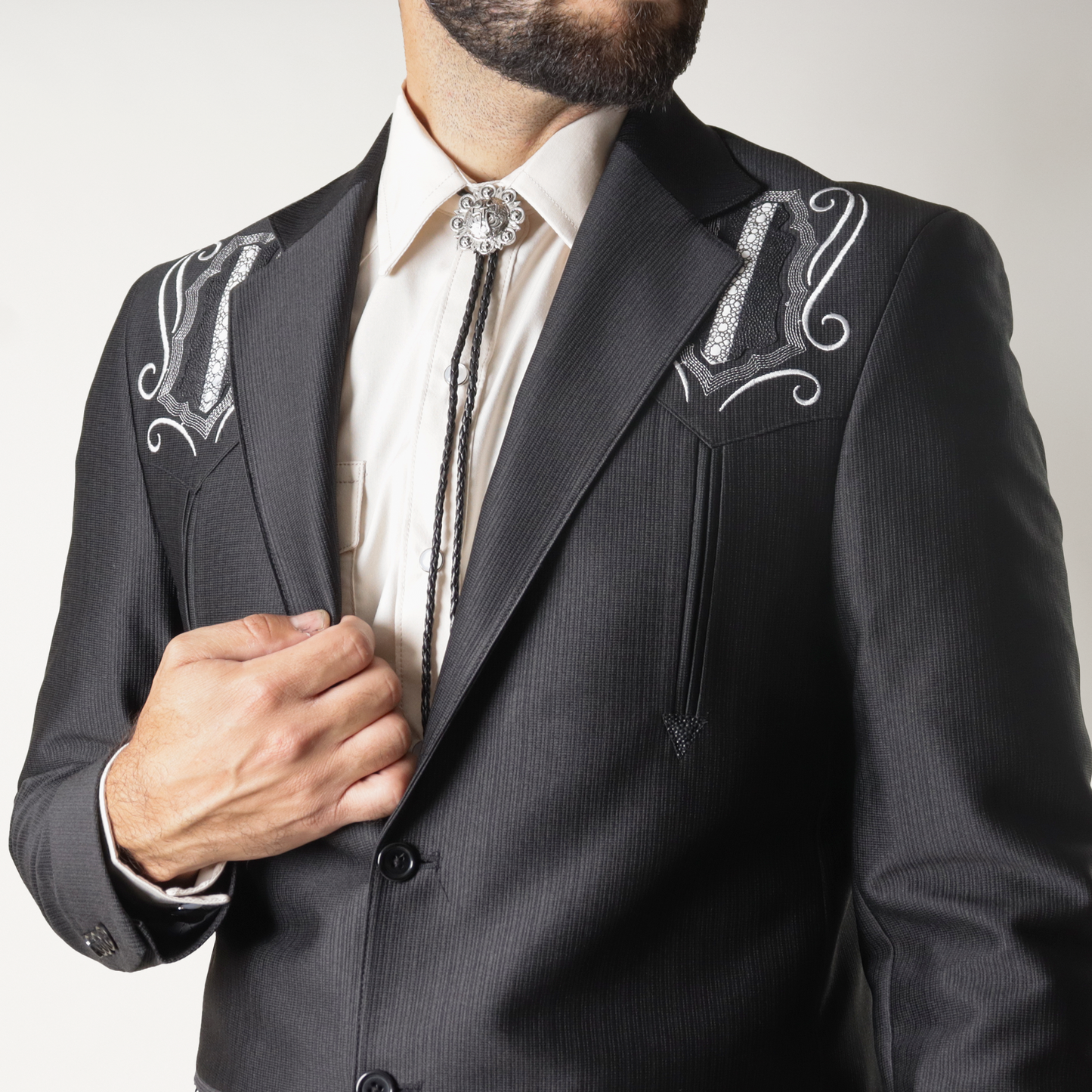 NG-120-5 Traje con Imitación RY Bordado Espigas