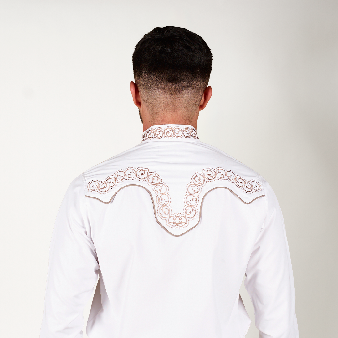 CAMISA CHARRA BLANCA BORDADO CARACOL
